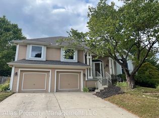 8300 N Marston Ave, Kansas City, MO 64151