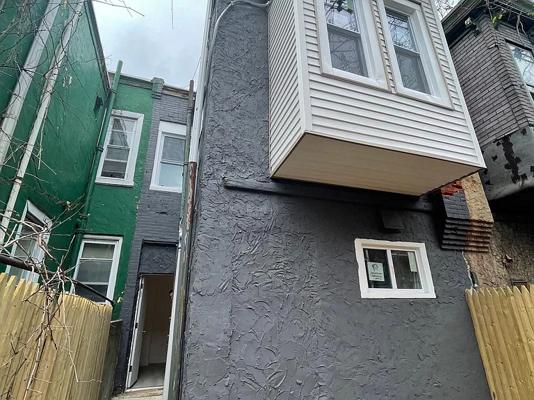 back facade backyard