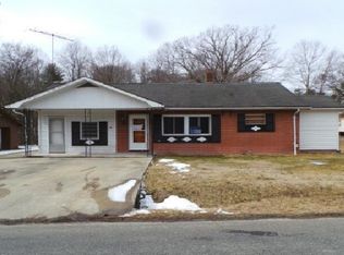 168 Herring St, Mount Airy, NC 27030