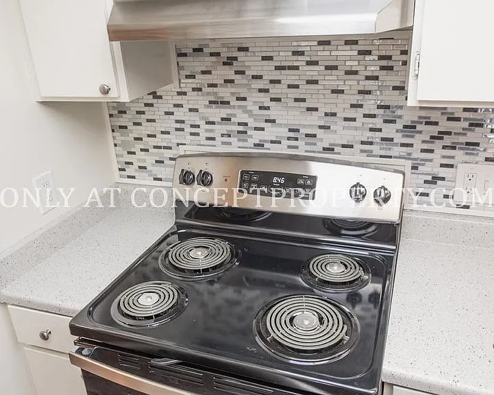 Bentwood — Photo 62