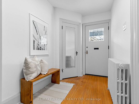 3rd image of 34 Springdale Blvd