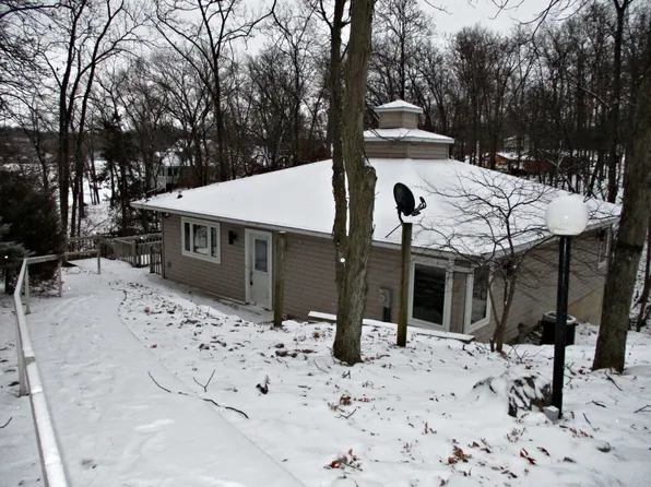 720 Lake Wildwood Dr, Varna, IL 61375