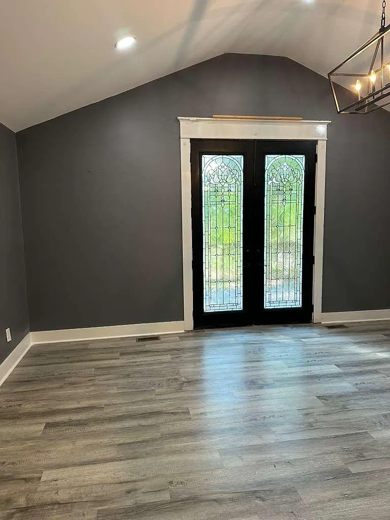 3 bed, 1403 sqft, $2,500 — Photo 3