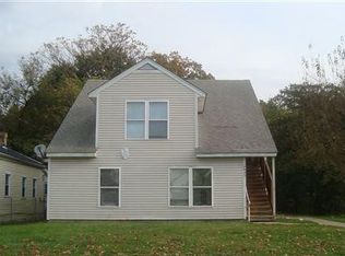 Second floor two bedroom apartment in Portland- Section 8 accepted, Louisville, KY 40212