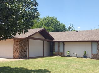 2064 Buggy Whip Ln, Enid, OK 73703