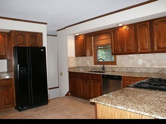 2nd image of 5828 Harmony Woods Ln