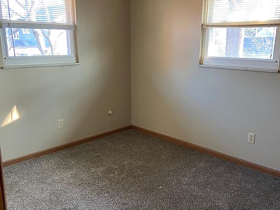 5th image of 155 Delhi Ave #D