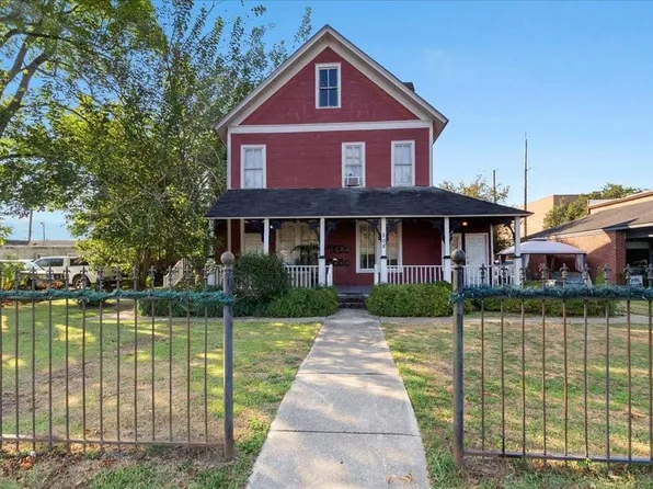 208 E Charles St, Hammond, LA 70401