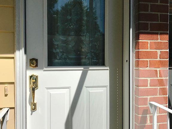 3rd image of 3A Moccasin Dr