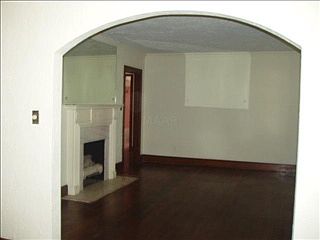 5th image of 36 Patricia Dr