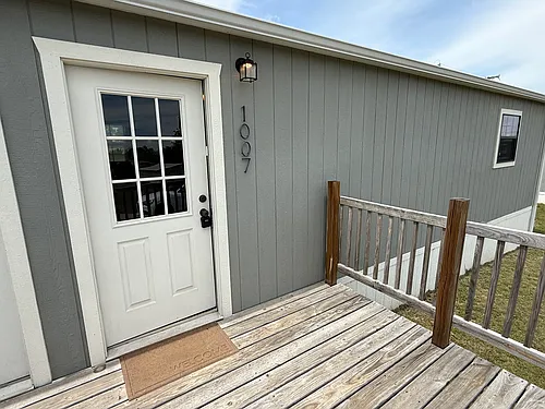 1007 Fox Ln Photo 1