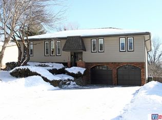 2700 S 74th St, Lincoln, NE 68506