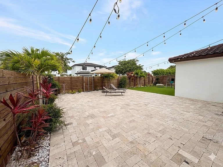 22760 SW 128th Pl — Photo 23