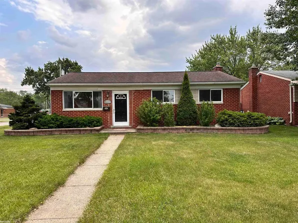 8662 Cherrylawn Dr, Sterling Heights, MI 48313