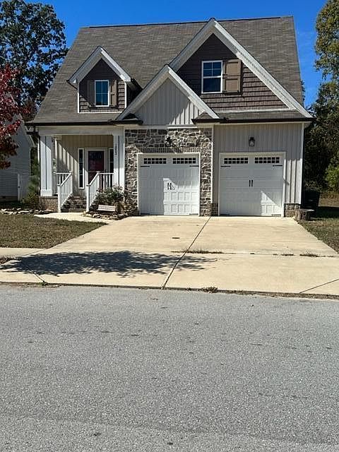1st image of 1853 Oakvale Dr