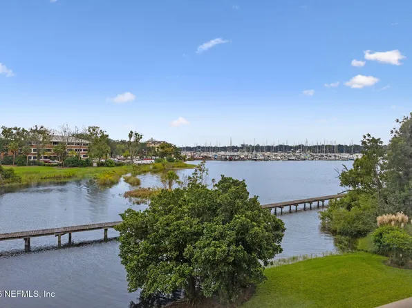 4401 LAKESIDE Drive #201, Jacksonville, FL 32210