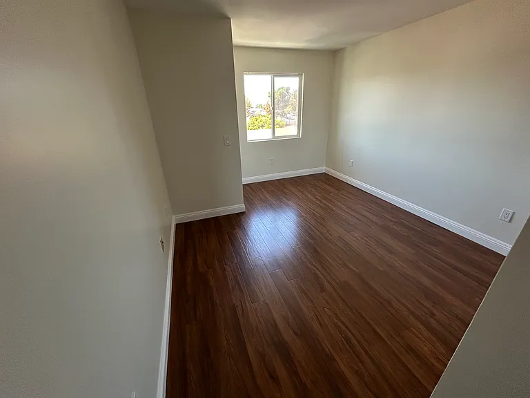 7009 Tait St — Photo 16