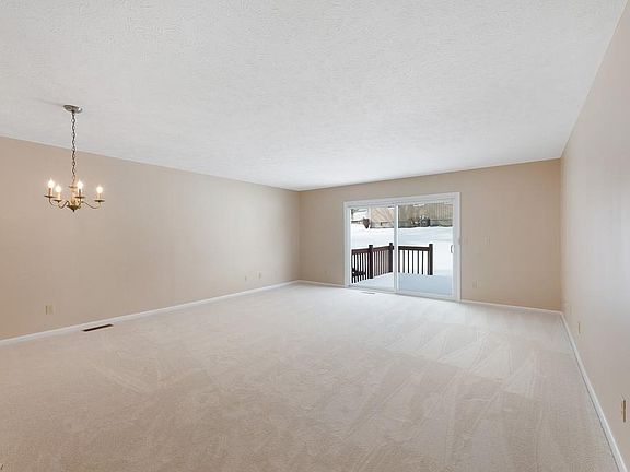 4th image of 1534 Iris Glen Dr
