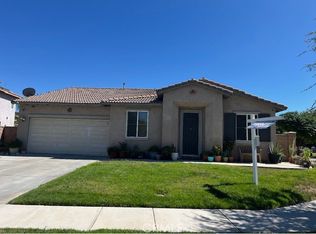 6003 Parkside Dr, Hemet, CA 92545
