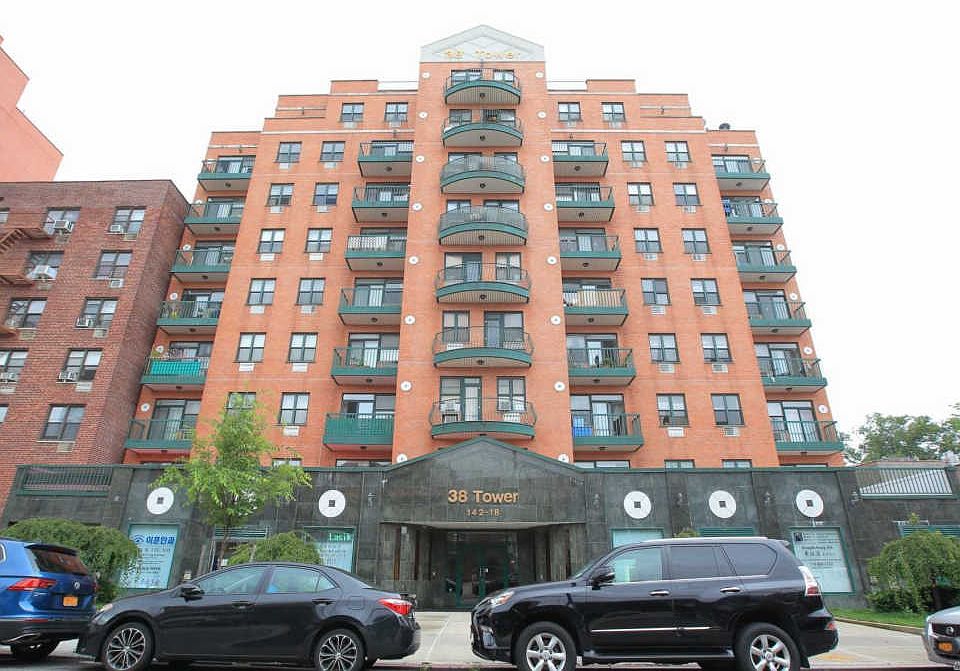 1st image of 14218 38th Ave APT 7D