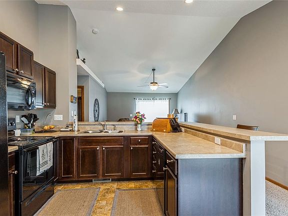 5th image of 4412 Quail Trail Dr