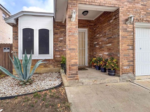 515 Valnera Dr, Laredo, TX 78043