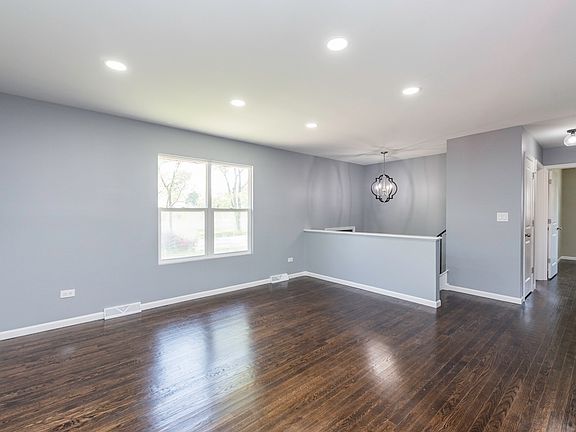 5th image of 2314 Carmel Blvd