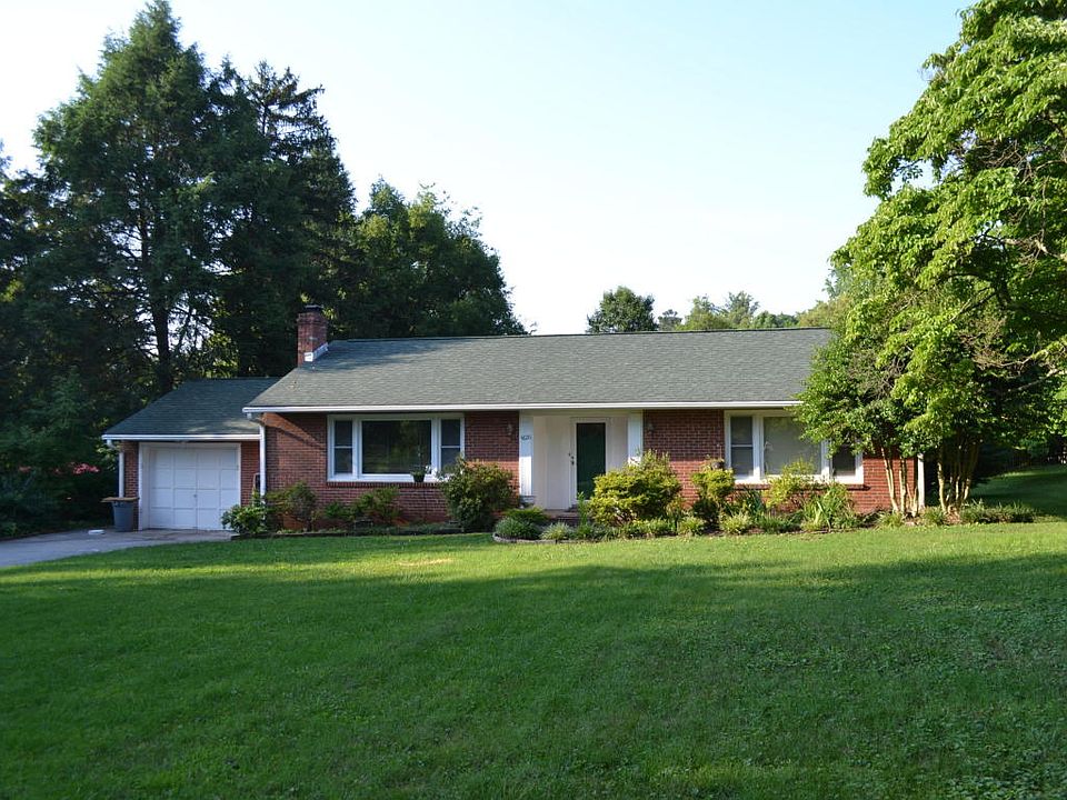 1st image of 4826 Skyline Dr