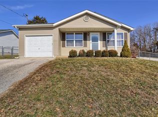 1067 W Park Rd, Union, MO 63084