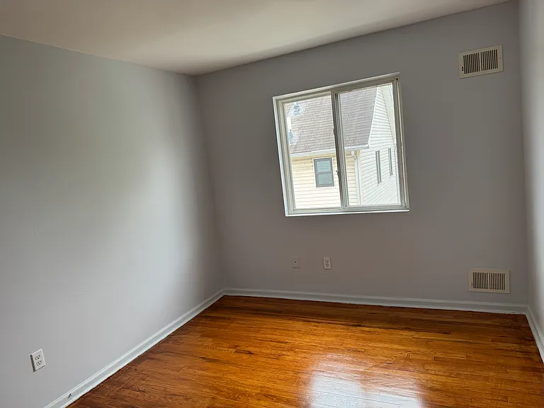 136 South Ave #2 — Photo 9