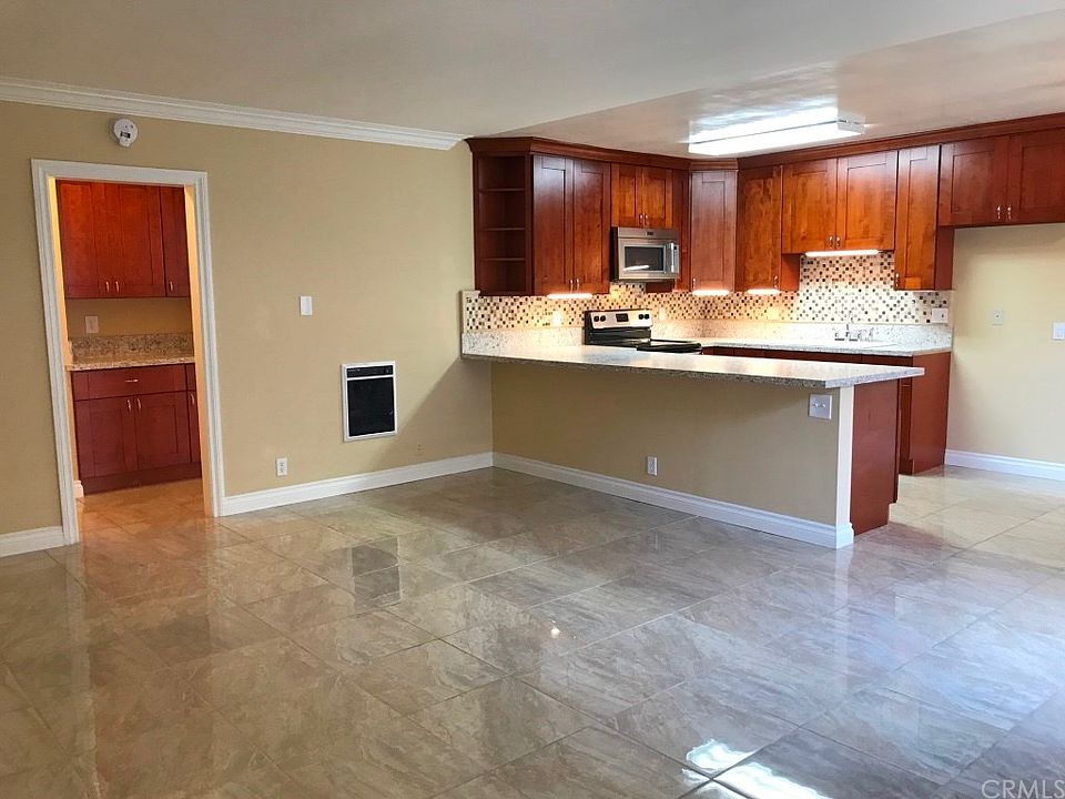 1st image of 325 Olive Ave APT 16