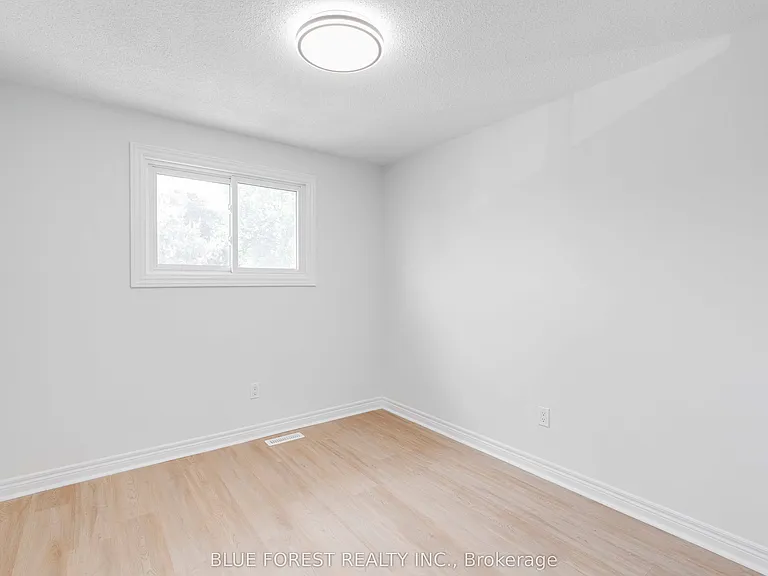 1095 Jalna Blvd #88 — Photo 26