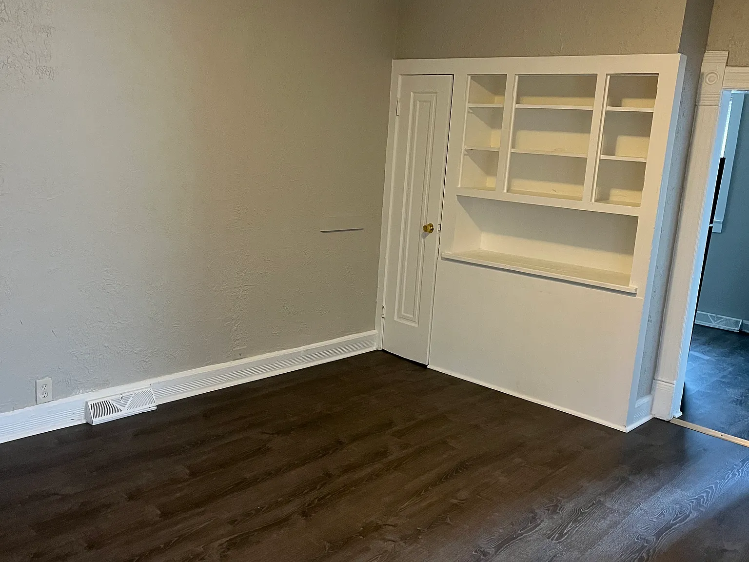 2 bed, 450 sqft, $950 — Photo 4