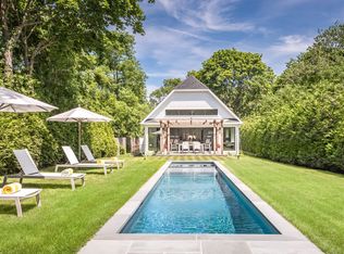 12 Neighborhood Dr, East Hampton, NY 11937