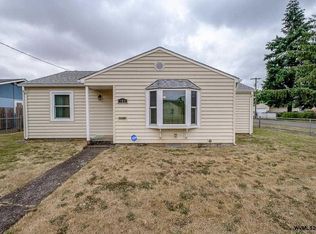 511 W B St, Lebanon, OR 97355