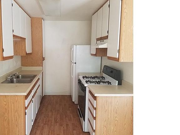 3rd image of 200 W North Ave #12