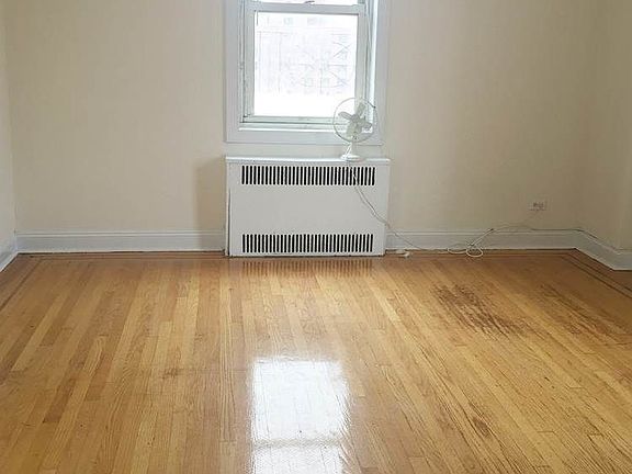 3rd image of 45 Pineapple St #Penthouse
