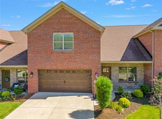 302 Chambers Dr, Washington, PA 15301