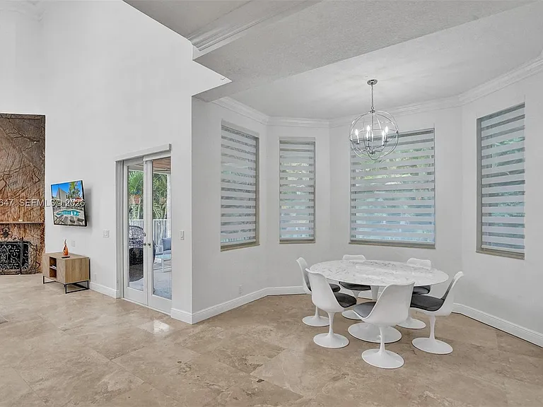 1430 NW 114th Ave — Photo 47