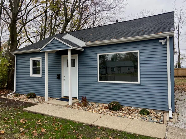 10 Sherwood Ct, Champaign, IL 61820