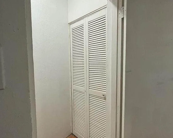 Unit Photo