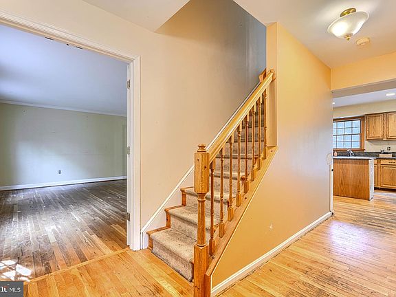 5th image of 106 Idlewild Rd