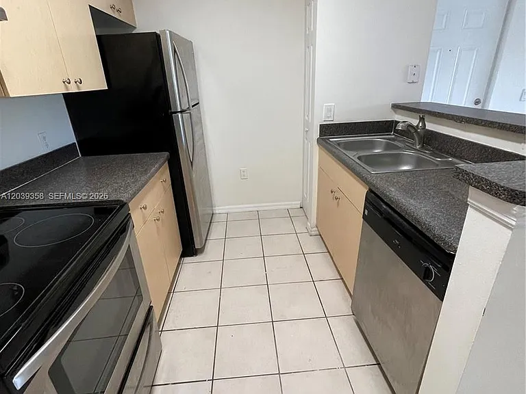 4081 San Marino Blvd #206 — Photo 2