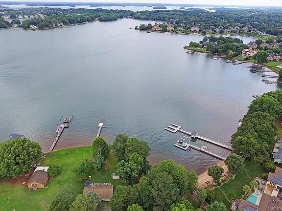 4th image of 17135 Belle Isle Dr