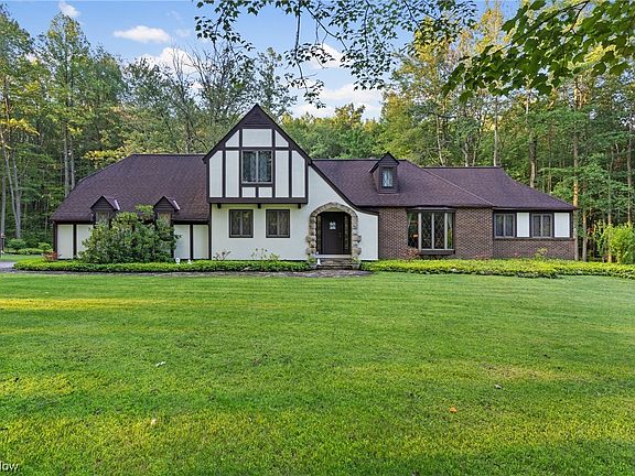 2nd image of 9946 High Country Dr