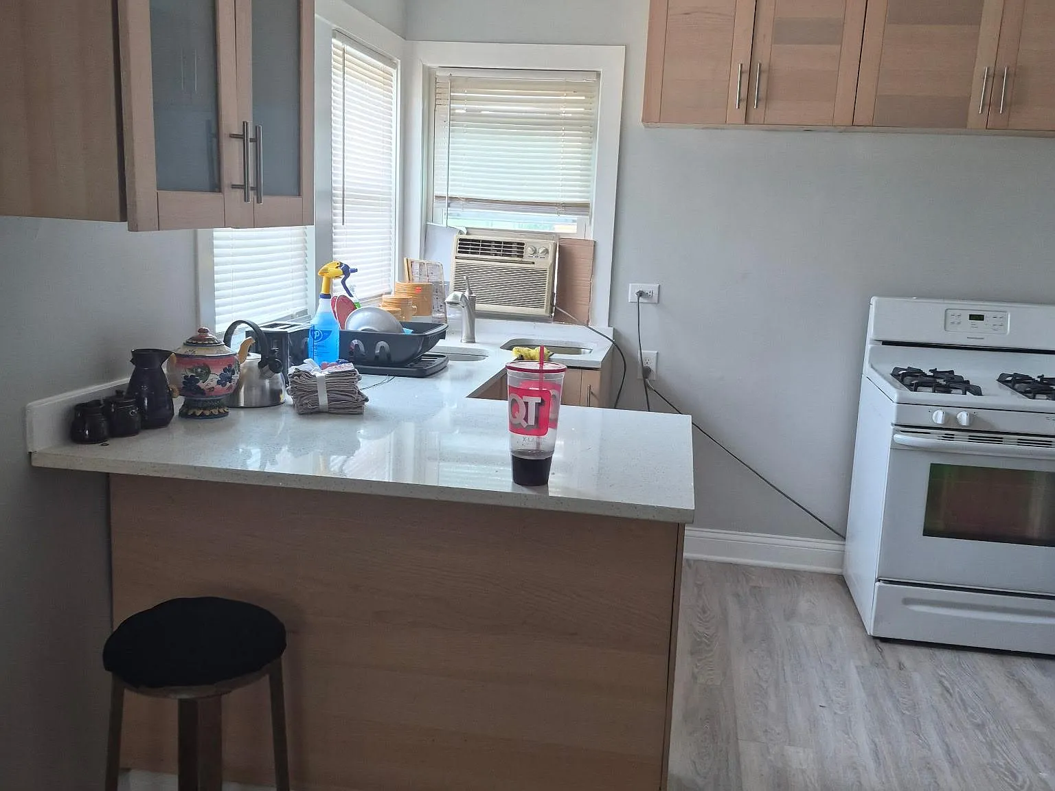 2 bed, 1.0 bath, 1200 sqft, $1,364 — Photo 4
