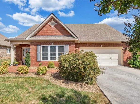 429 Deer Run Cir, Salem, VA 24153