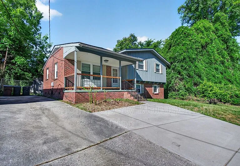 1821 W Meadowview Rd — Photo 40