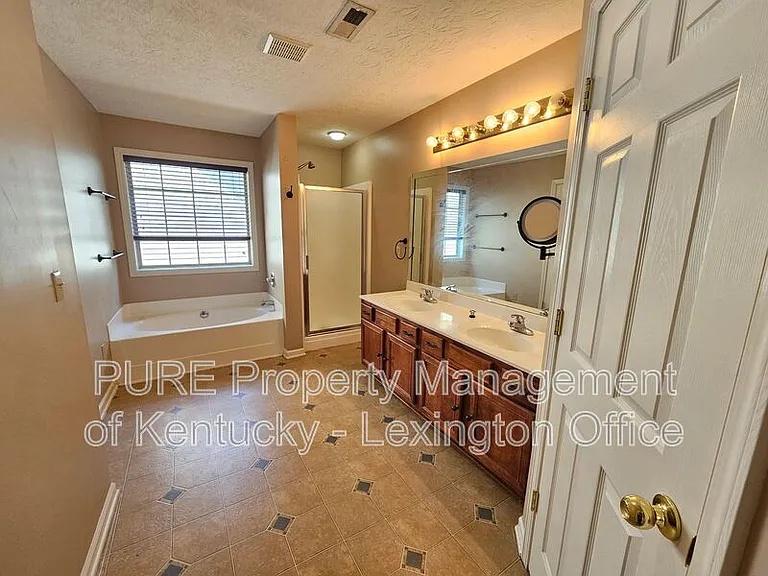 528 Newbury Way — Photo 17