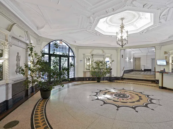 255 Eastern Parkway image 1 of 18